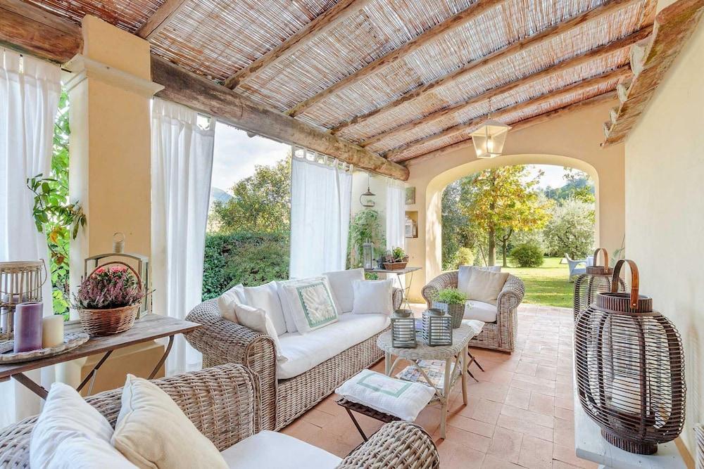 Villa Label in Camaiore