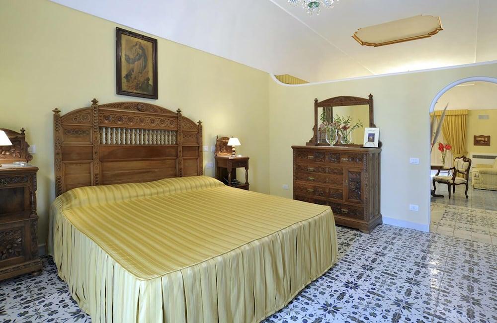 Villa Jasmine in Sant Agata sui Due Golfi