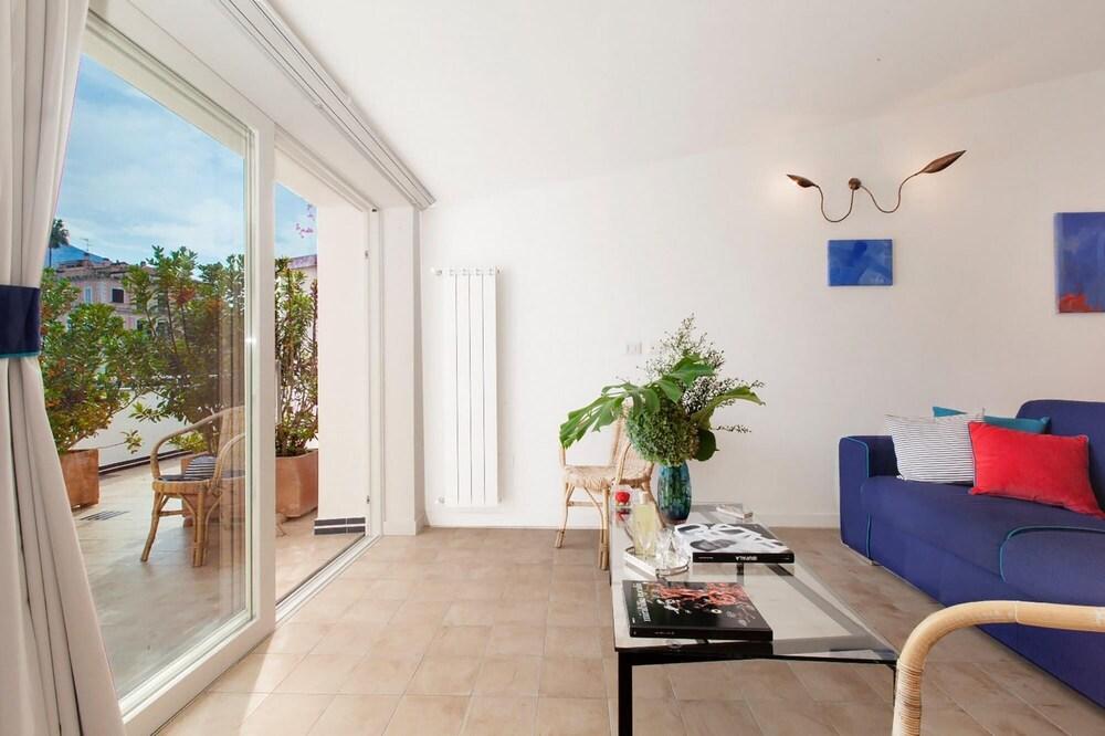 Casa Iommart With Private Terrace Air Conditioning and Internet Wi-fi