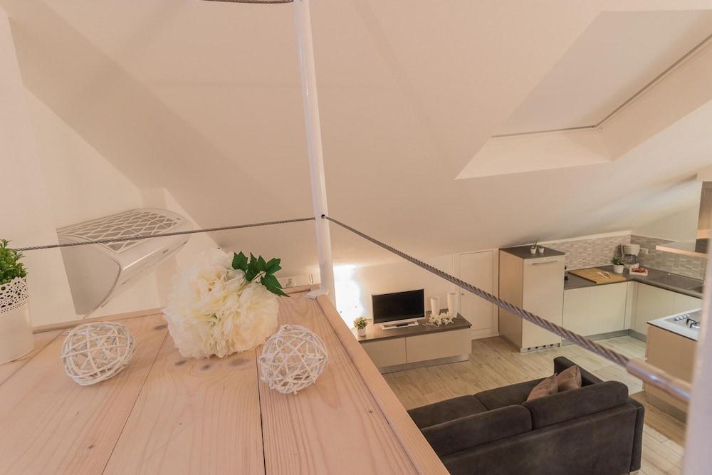 The Sweet Square Flat