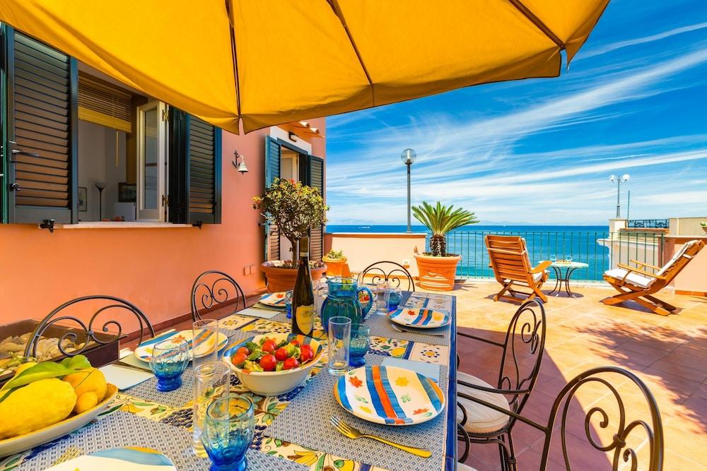 Terrazza Morgera in Napoli