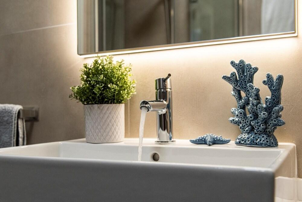 Folonari 12 in Cattolica