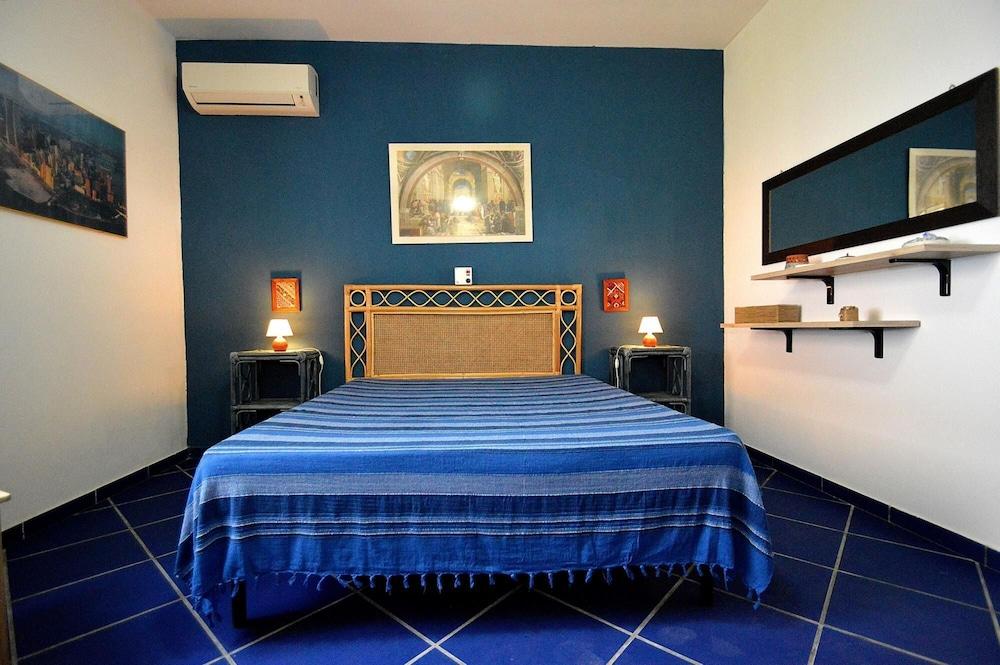 Sc025 Villa Calamazzo 5 Posti a Pochi Metri dal m