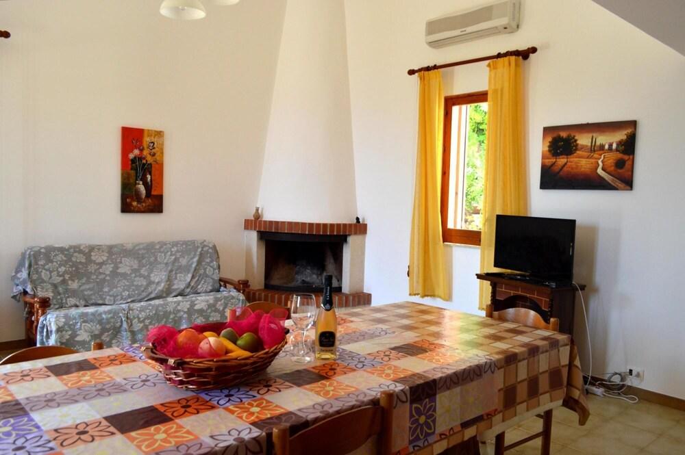 Villa Valenti in Scopello