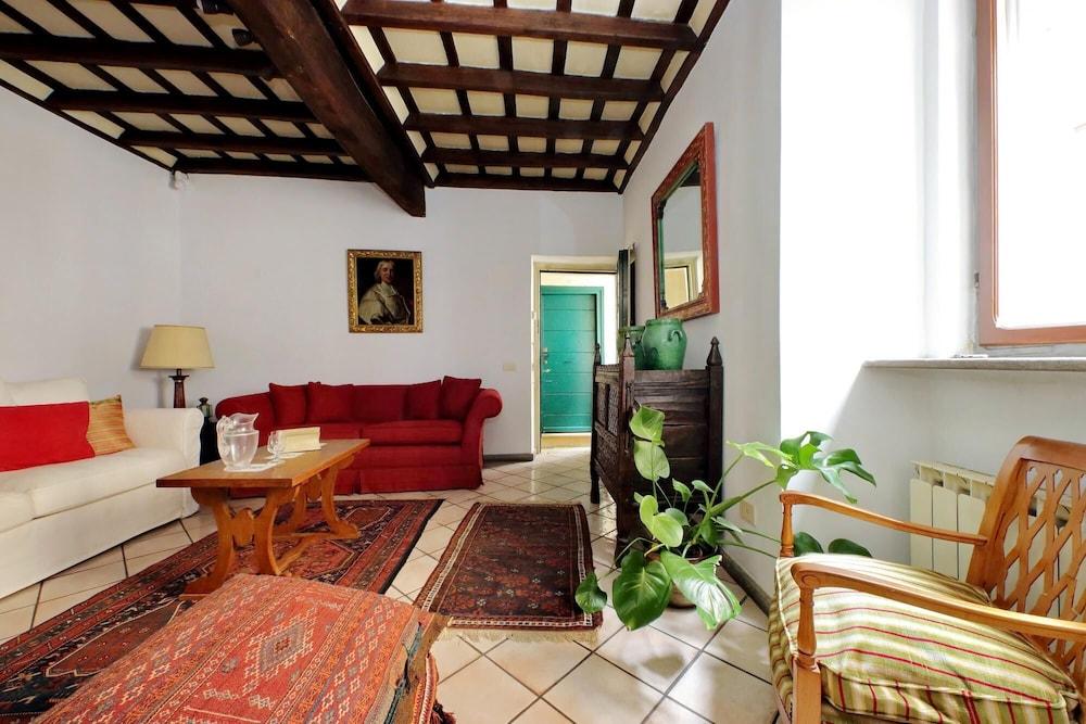 Sangallo Charme in Rome