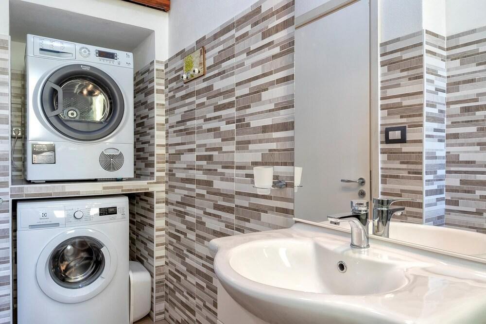 Sardinia Re-eleonora 7