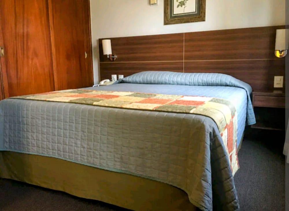 The Time Flat - Berrini