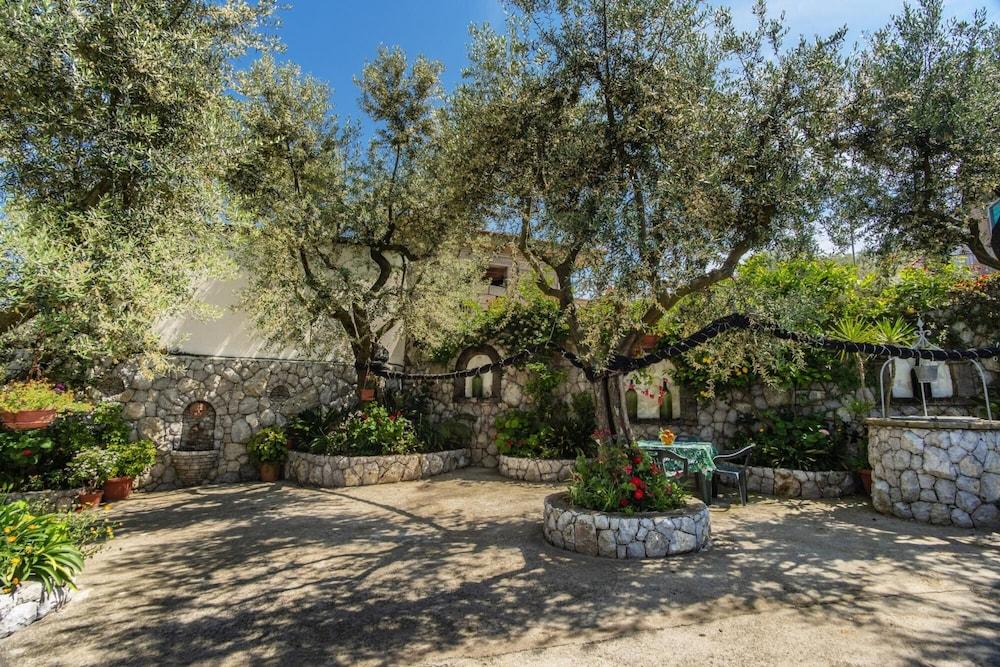 Sea View 8 Bedroom Villa