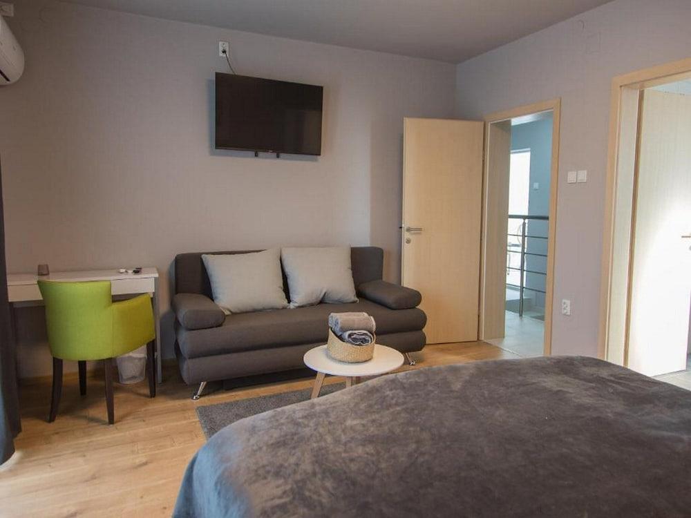 Holiday Home Thesaurum