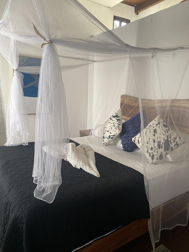 Aldea Mangle Hotel & Cenote