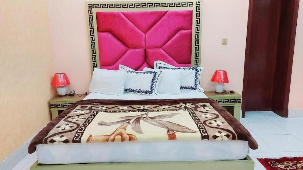 Hotel Shaheen Continental Multan