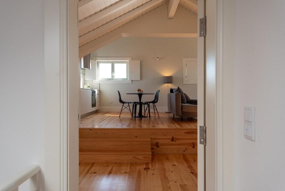 Oporto Rooftop Studio by Vacationy