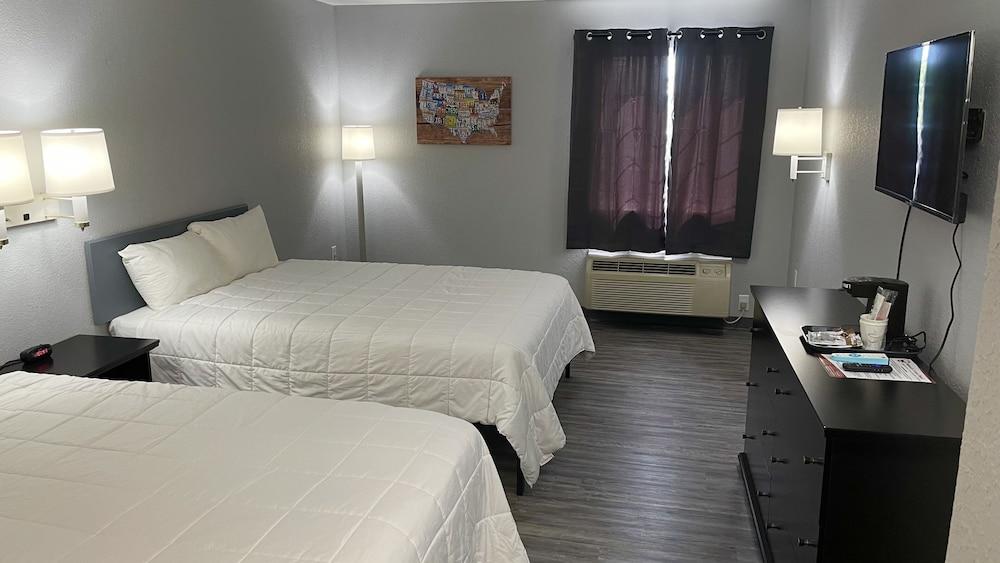 Schmidt's Creek Hotel