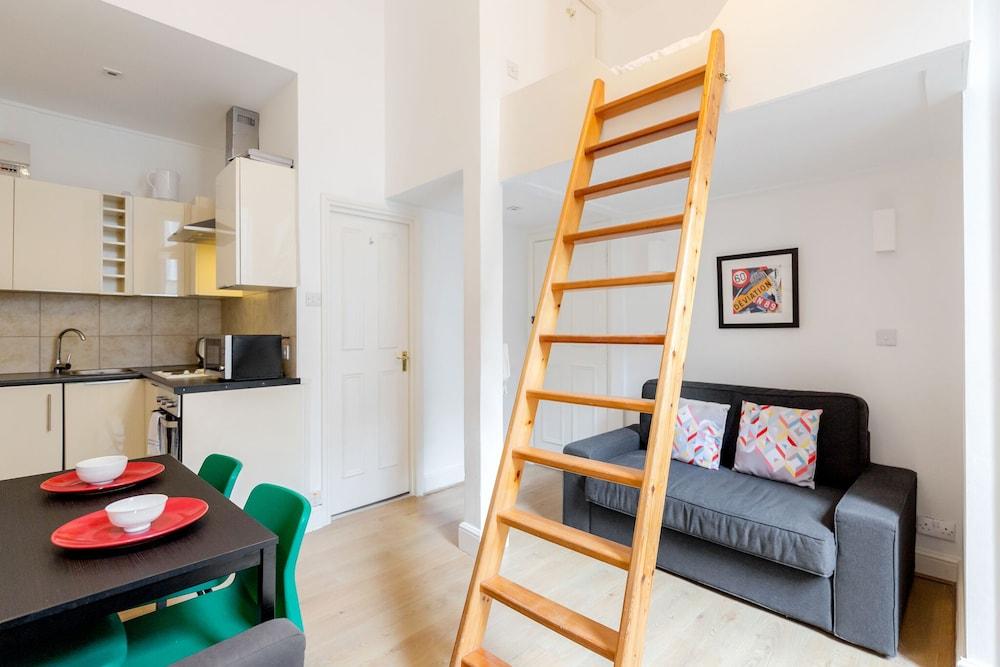 Modern Serviced Apartment in Kensington