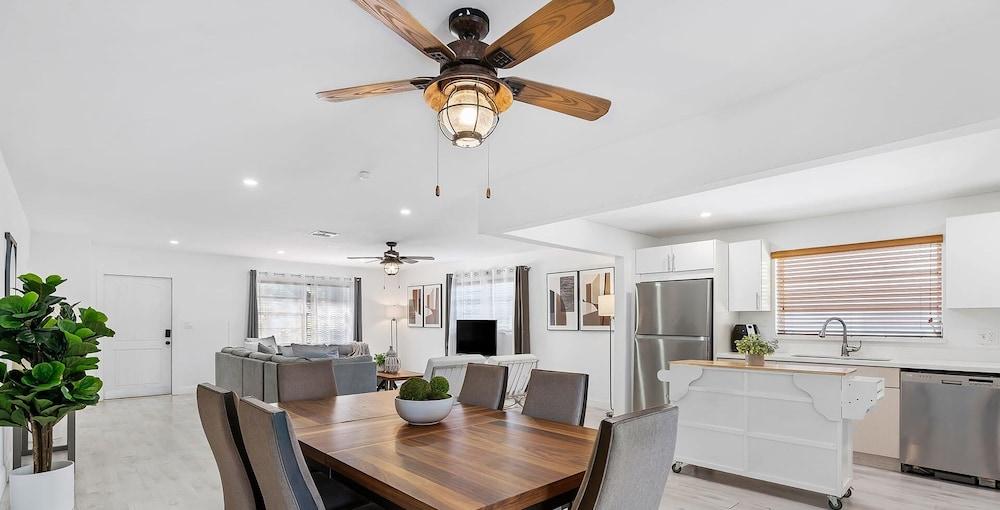 Private Heated Pool & Lovely Home