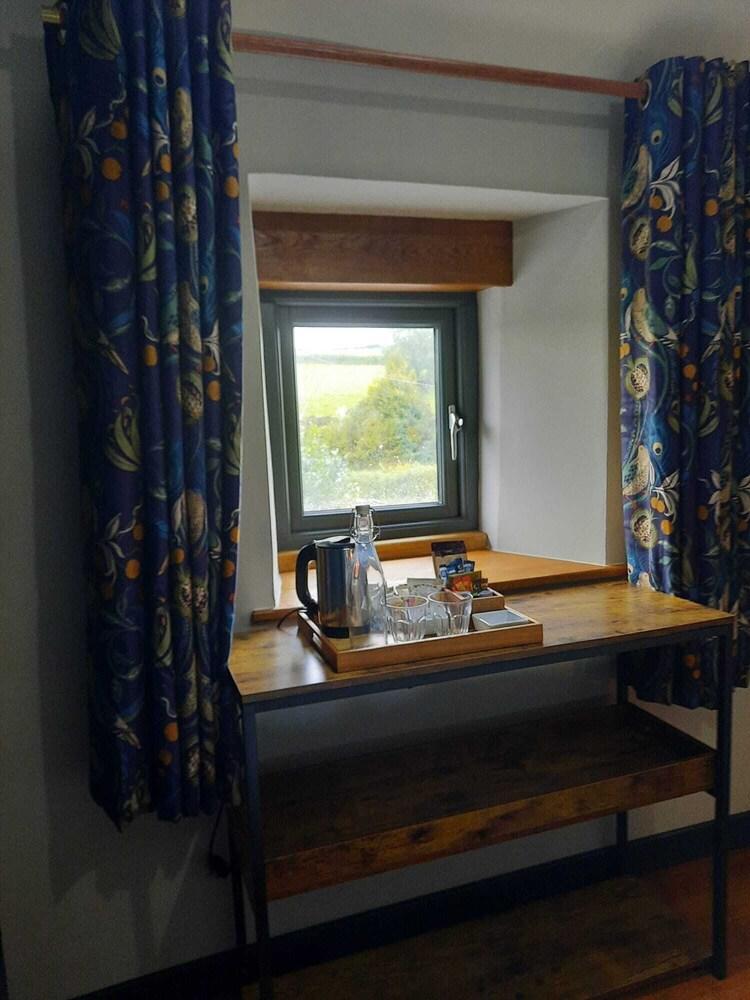 Longstone Bed and Breakfast