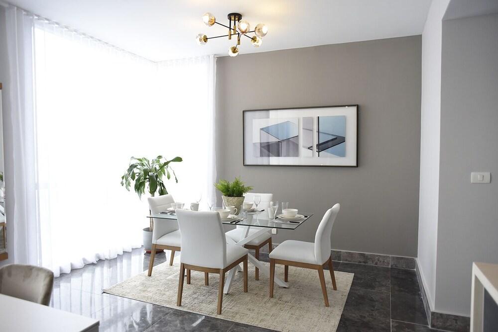 Apto. 32F vista a la ciudad