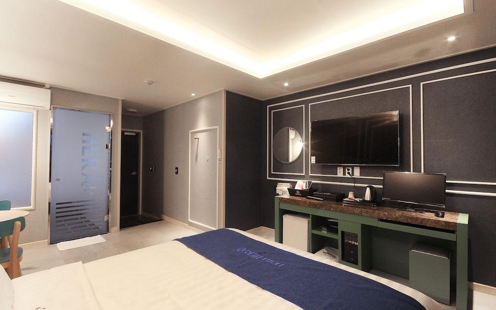 Gunsan Hera Self Check-in Motel