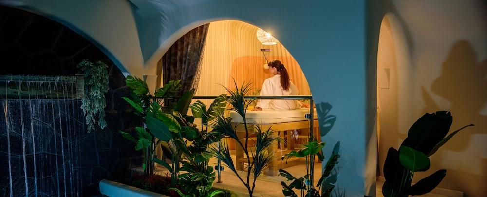 Acro Blue Luxury Villas