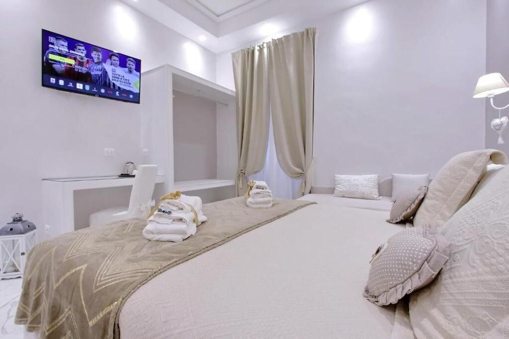 Roman Holiday Colosseo