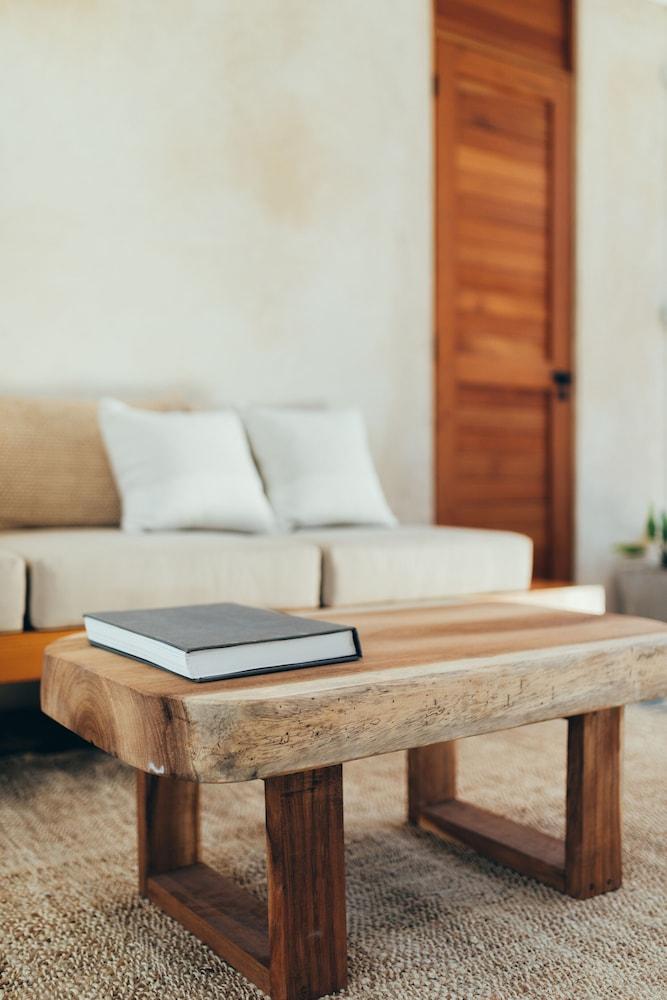 Cucu Hotel - El Cuyo