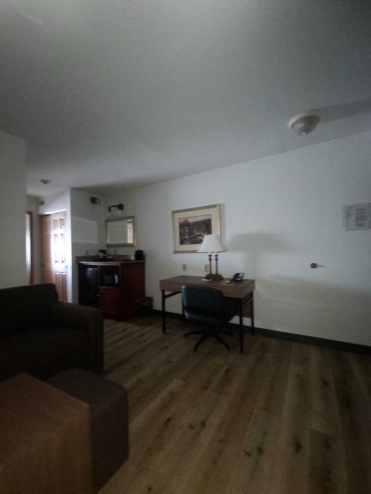 Wingate by Wyndham Youngstown/Austintown