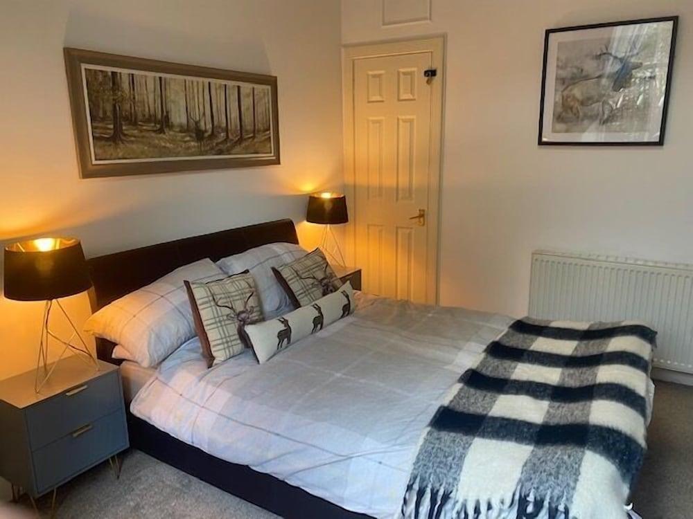 City Lights Apartments