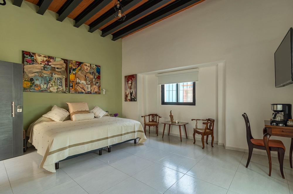 Larimar  Gallery y Hotel Boutique