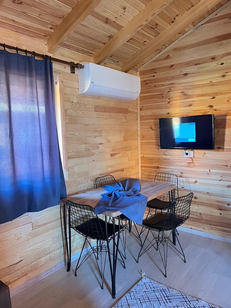 lemon garden bungalow