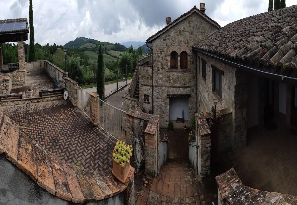 Rotecastello Nature Holiday Shared Pool