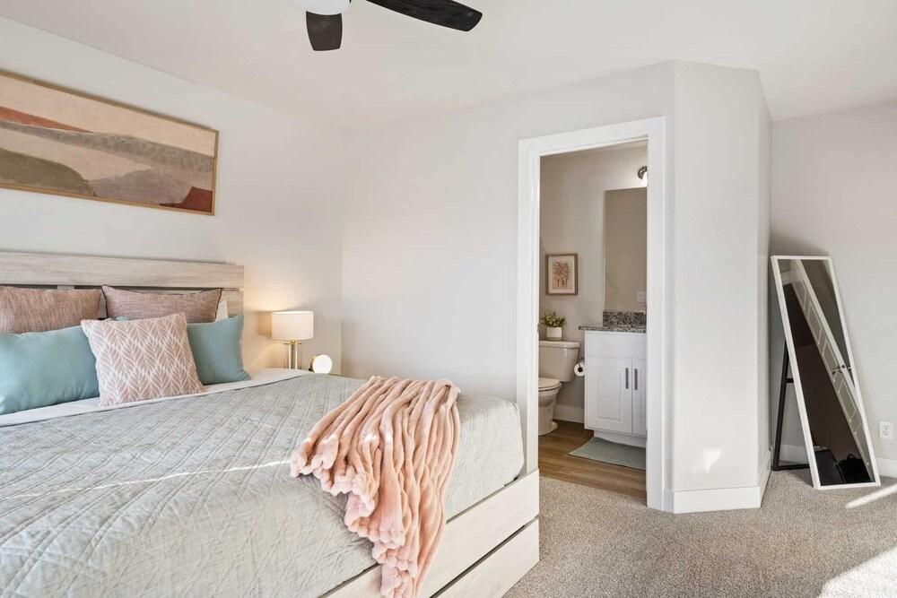 Desert Dream by RedAwning