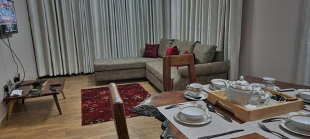 Malachite Apartments