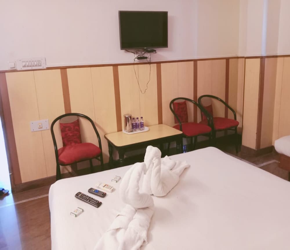 Hotel Shivaals Residency