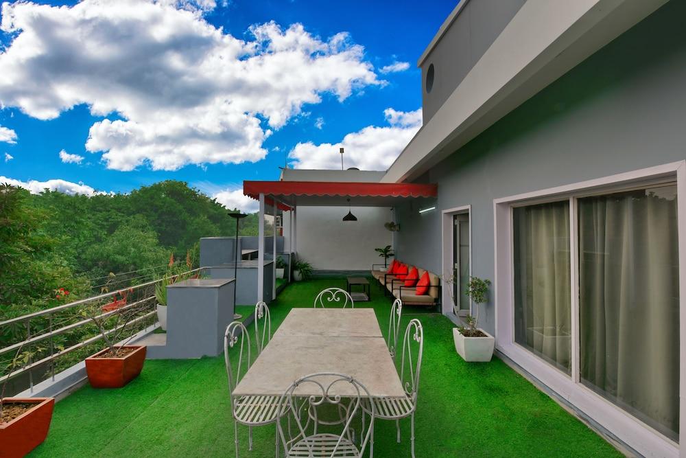 Hotel Admire Inn Sector-51 by ASPL