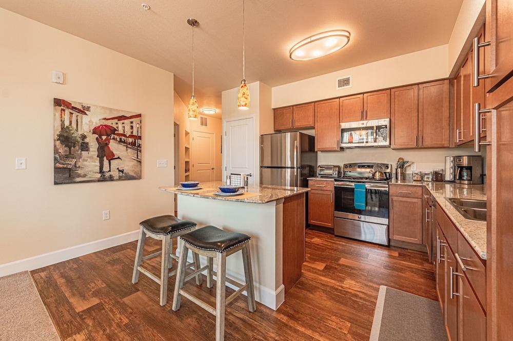 Modern  Mountain view very clean