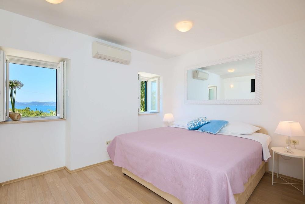 Hedera Estate, Villa Hedera IX