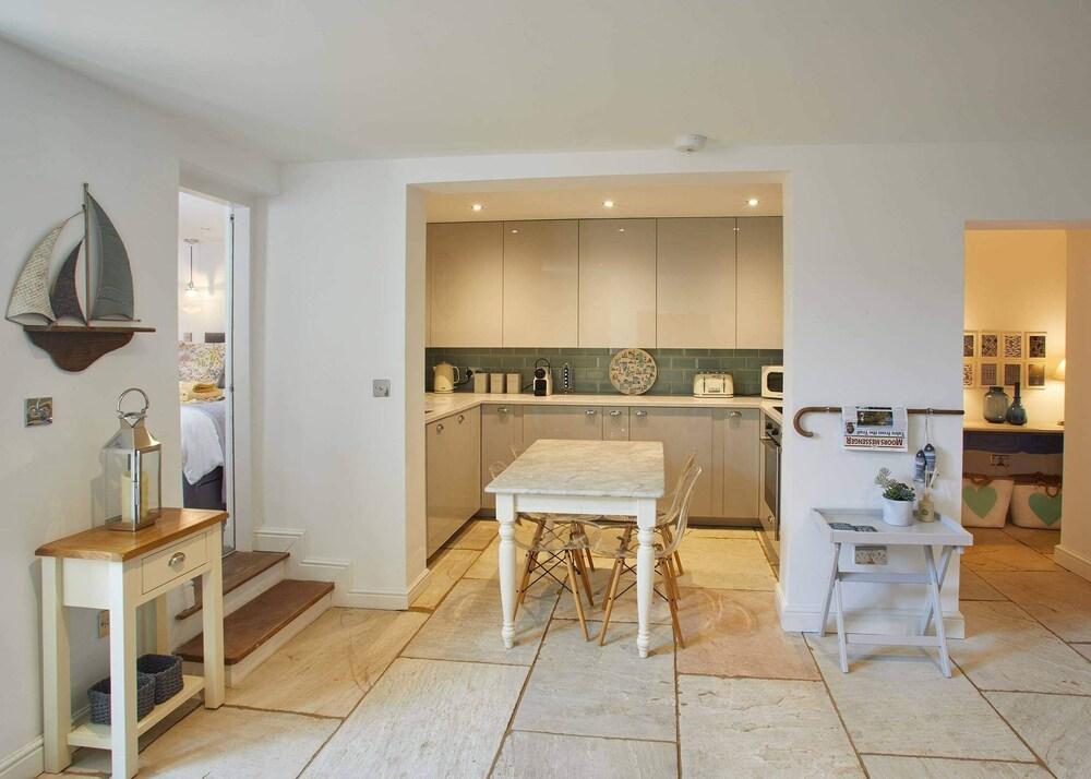 The Courtyard Retreat