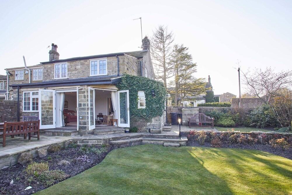 Tithe Cottage in Kirkby Overblow