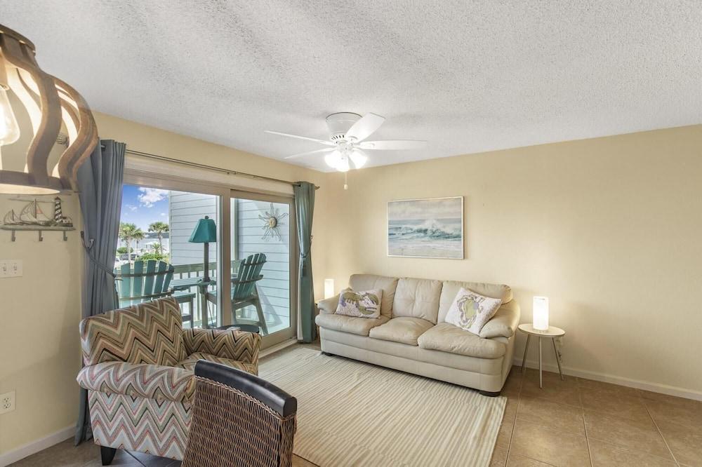 Coastal Beach Condo Right Across From Beach