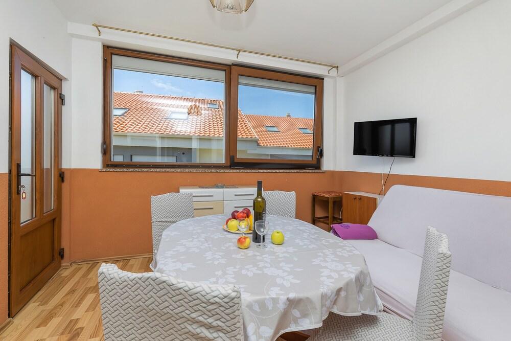 Romeo & Juliet Apartment