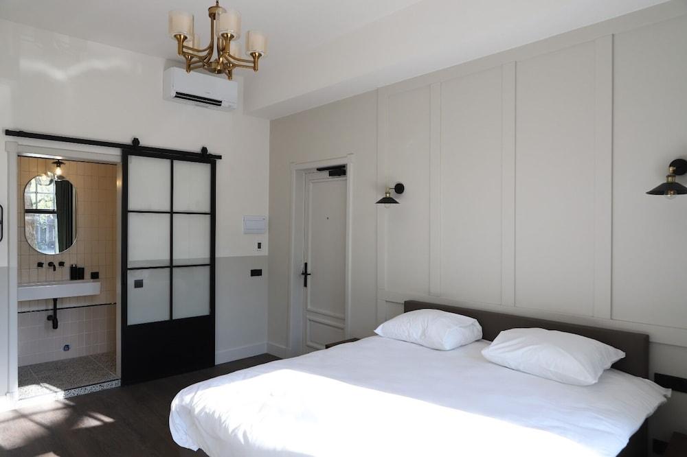 Mr.Lewis Hotel Rotterdam