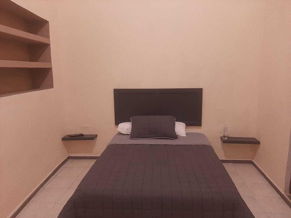 HOTEL HOSTAL CASA DEL ABOGADO