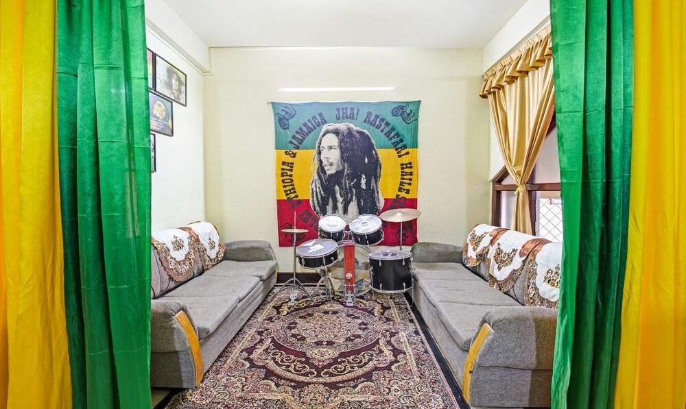 Itsy By Treebo - Shelter Inn