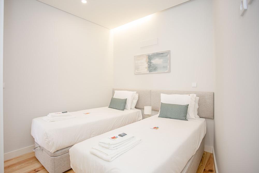 Liiiving - Aliados Stone Apartment