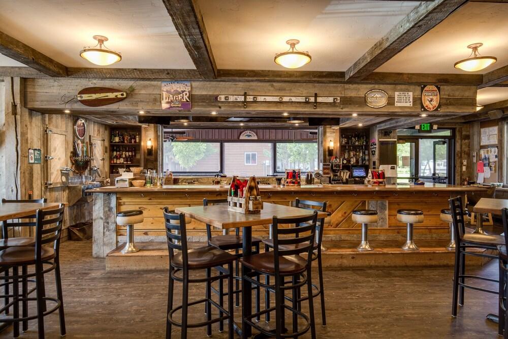 Snake River Roadhouse #3 Cutty's