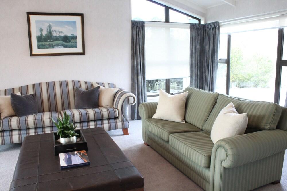 Awanui Bed and Breakfast