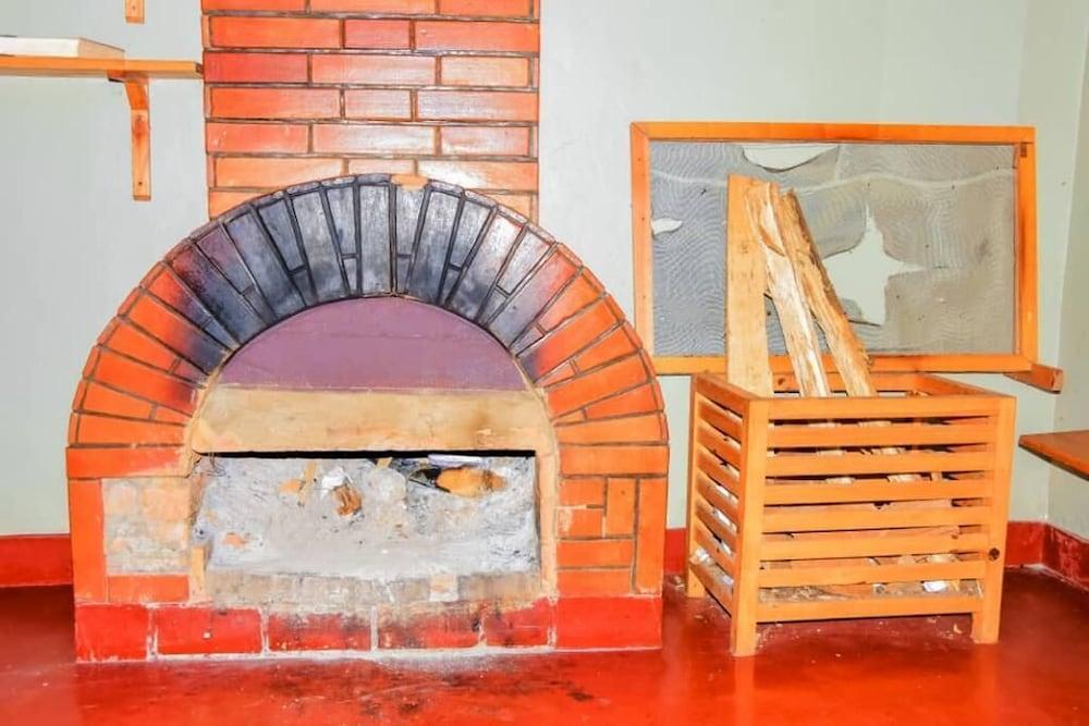 Gisakura Guest House