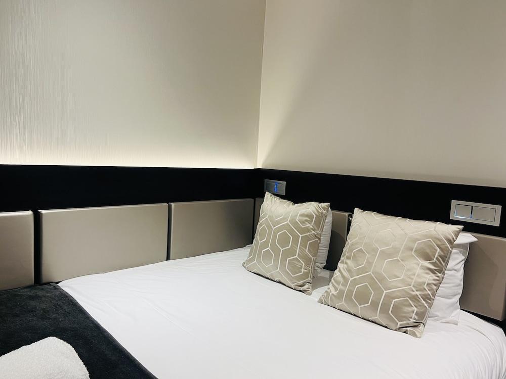 Great St Helen Hotel