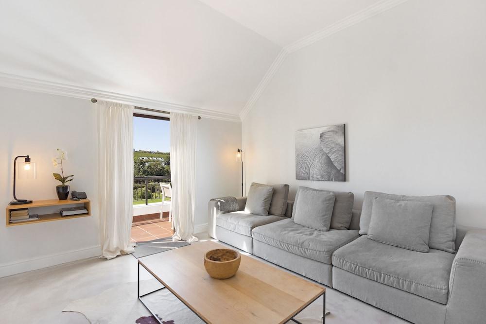 Winelands Golf Lodges 8