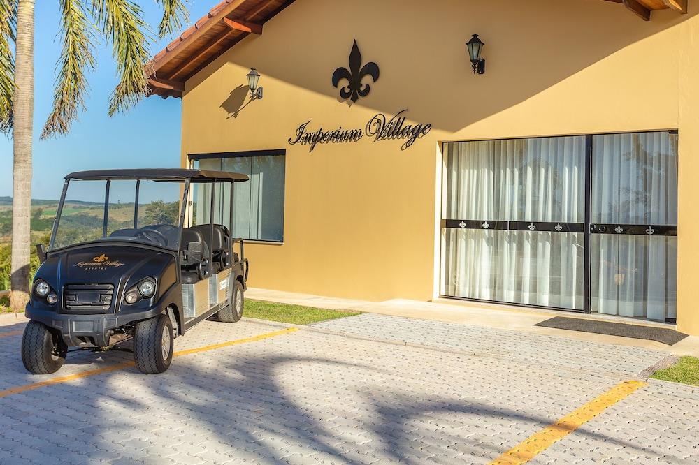 Hotel Imperium Village